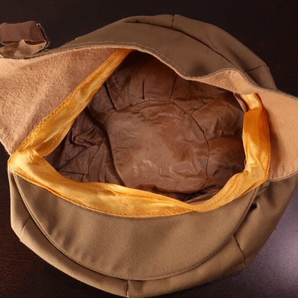 Vintage 1940's Driving Cap in Khaki with chin strap - Picture 9 of 10